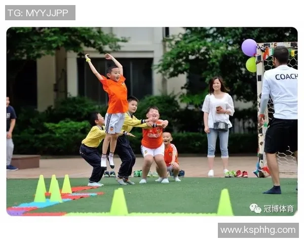 足球明星们的亲子时光：带娃趣事与温馨瞬间大揭秘