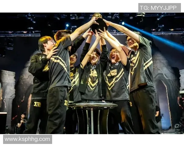 和平精英热议：RNG的团队协作争议